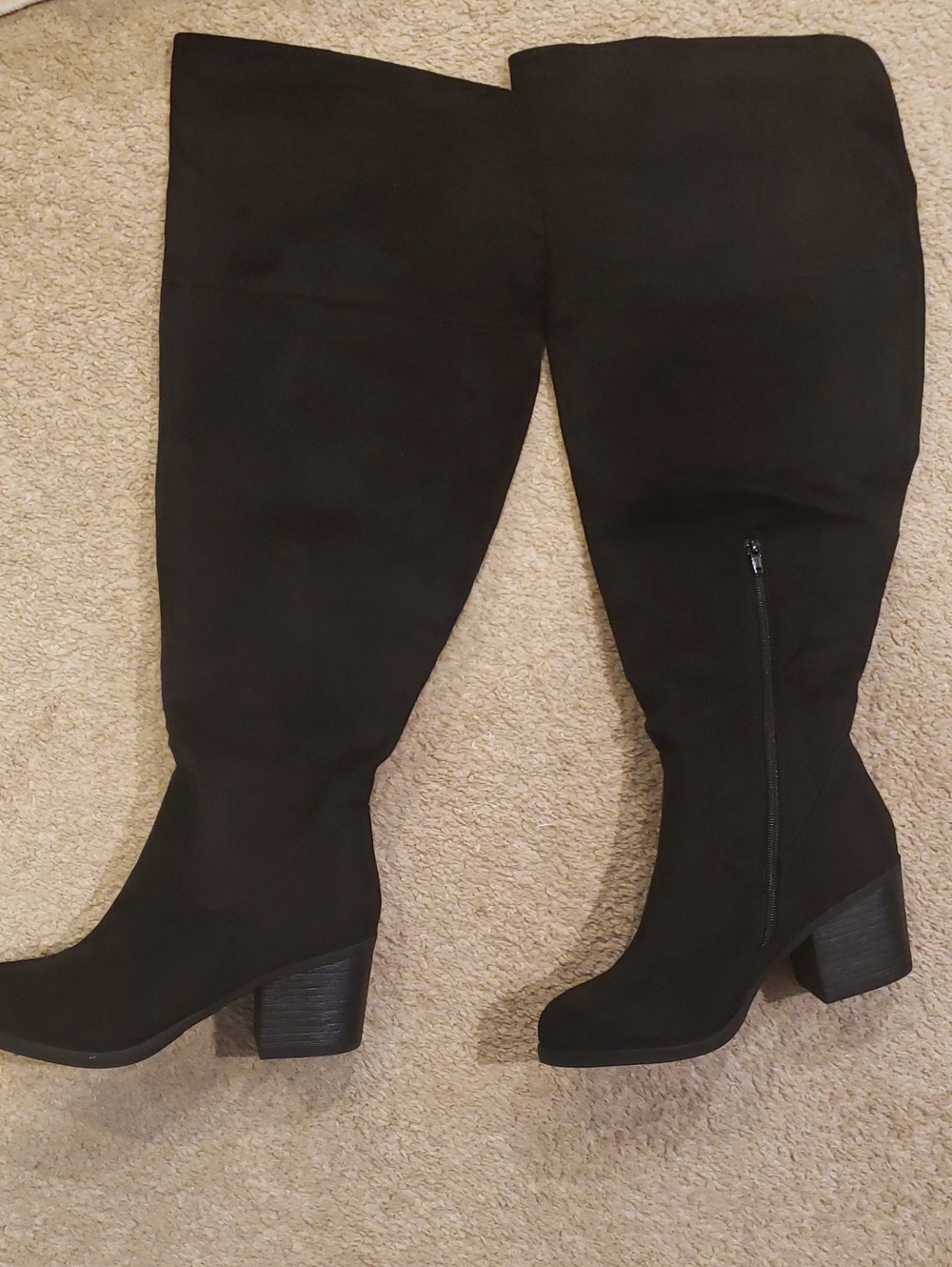 NWOB 9 WC Classic Black Knee-High Block Faux Suede Heel Boots